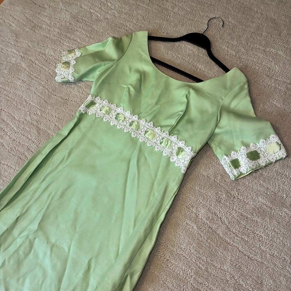 Vintage 60s Pastel Green Empire Waist Lace Trim Scoop Square Neckline Maxi Dress